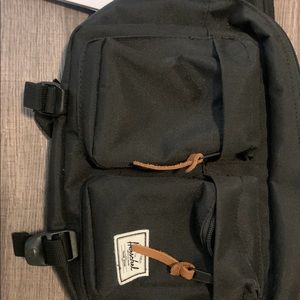 Eighteen Hip Pack